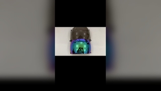 Revêtement par pulvérisation à commande magnétique pour casque de ski