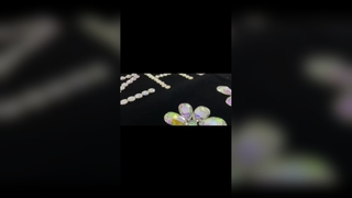 เครื่องประดับที่มีเอฟเฟกต์หยดน้ำสีรุ้ง