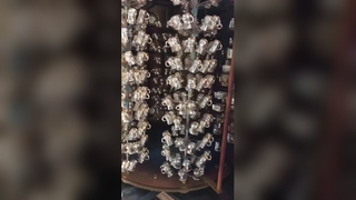 Revêtement sous vide, verre recouvert d'une finition irisée sept couleurs, couleur ambre.